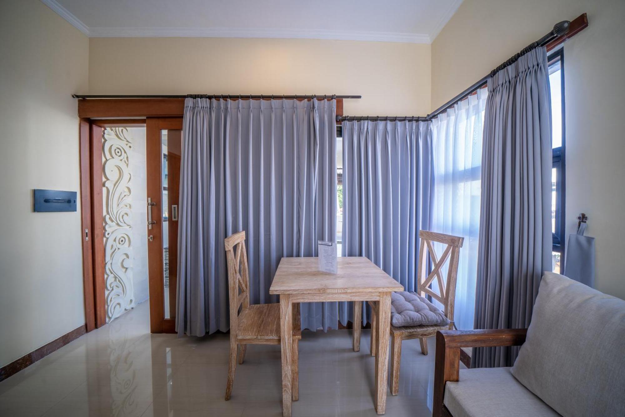 Padma Lodge Legian Seminyak Habitación foto